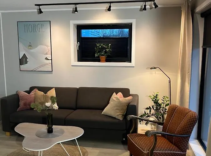 Nymoen Apartment, Kvaloya