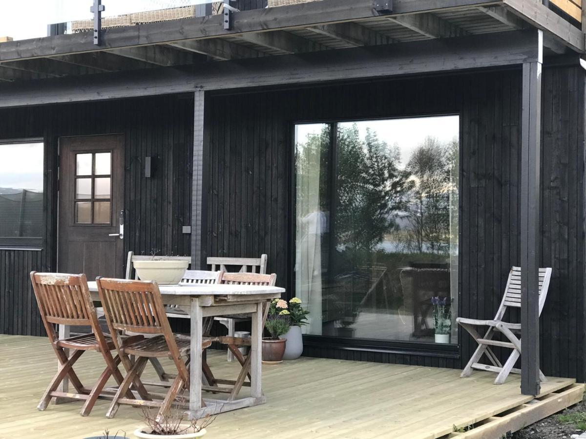 Nymoen Apartment, Kvaloya Appartamento